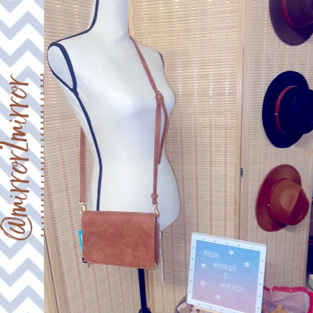 NWT Urban Expressions crossbody
